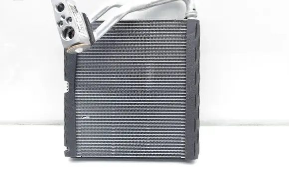 Volkswagen ID.3 A/C cooling radiator (condenser) 1EA816103G 1EA816679A