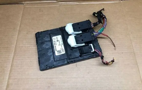 Audi A4 S4 B9 Comfort/convenience module 8W0907063AC F005V01830 8W0907063C