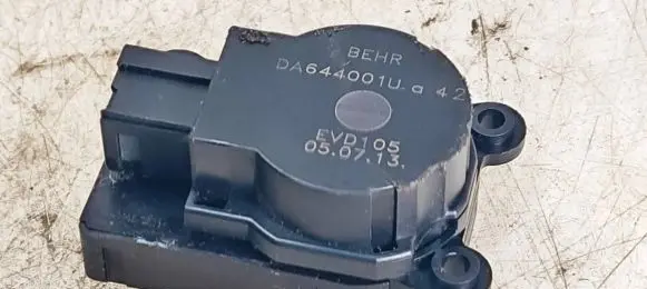 Opel Cascada Air flap motor/actuator EVD105 DA644001U
