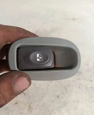 Renault Scenic I Electric window control switch 7700836267