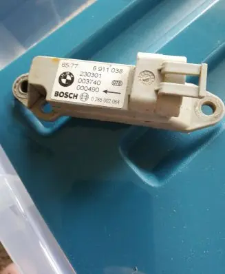BMW X5 E53 Airbag deployment crash/impact sensor 6911038
