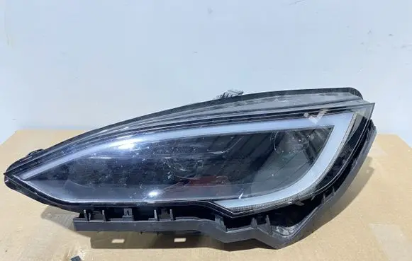 Tesla Model S Headlight/headlamp 156371300E