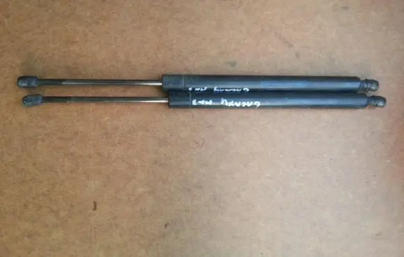 Ford Galaxy Tailgate strut 