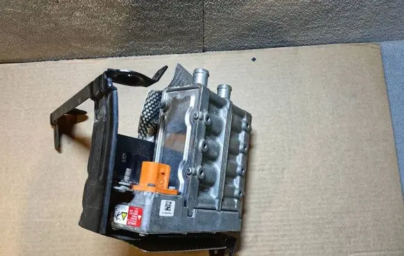 Volkswagen Golf VII Coolant heater 12E963231E