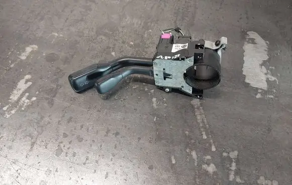 Audi A4 S4 B5 8D Indicator stalk 4D0953513D