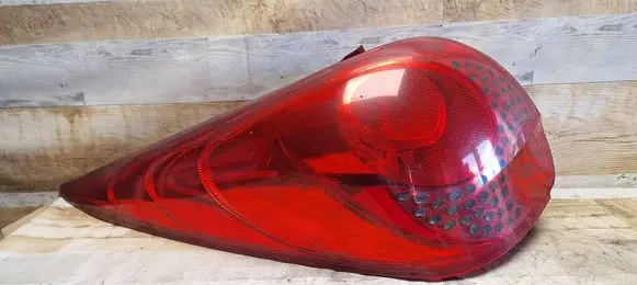 Peugeot 207 Rear/tail lights 9680158080