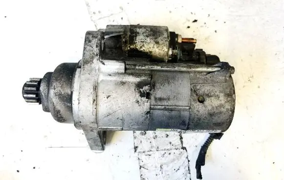 Volkswagen Touran I Starter motor 0AM911023D
