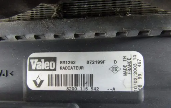 Renault Megane II Coolant radiator 872199F