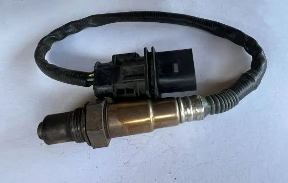Alfa Romeo Giulietta Lambda probe sensor 0281004050