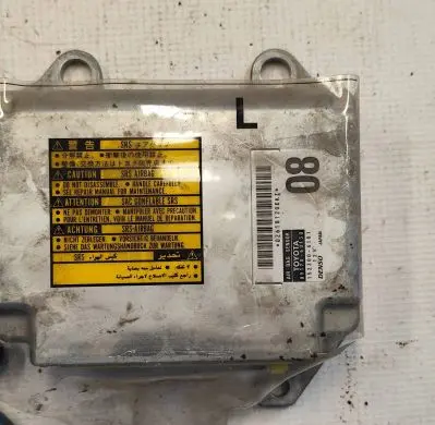Toyota Land Cruiser (J120) Airbag control unit/module 8917060130 1523006181 02618120EL