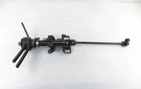 Steering wheel axle set