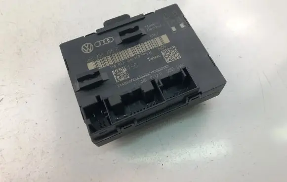 Volkswagen Touareg II Other control units/modules 4H0959795B