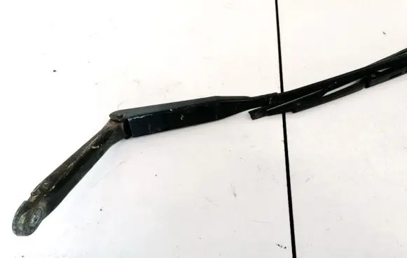 Opel Astra G Front wiper blade arm 90559600LH