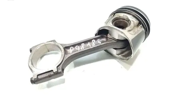 Nissan Qashqai+2 Piston with connecting rod 