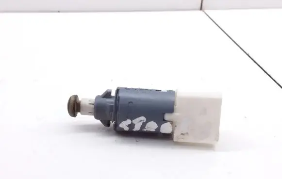 Renault Master III Brake pedal sensor switch 8200168238