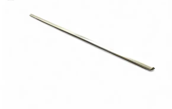 Porsche Macan (95B) Front door glass trim molding 95B837475