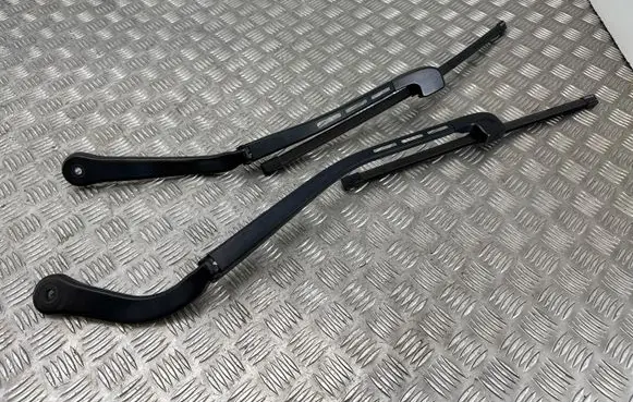 BMW 3 E90 E91 Headlight wiper blade set