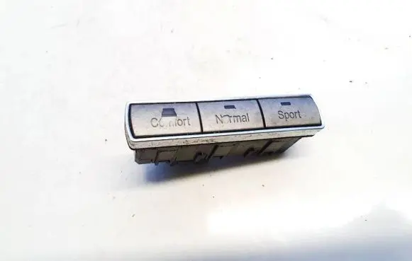 Traction control (ASR) switch