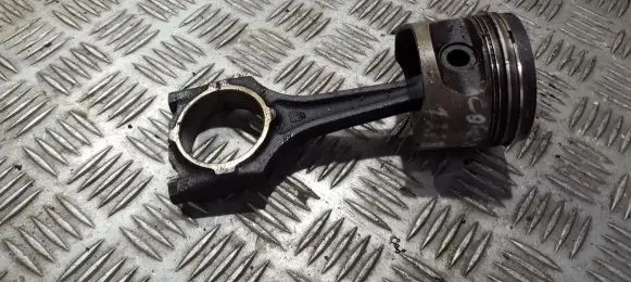 Opel Corsa B Piston with connecting rod