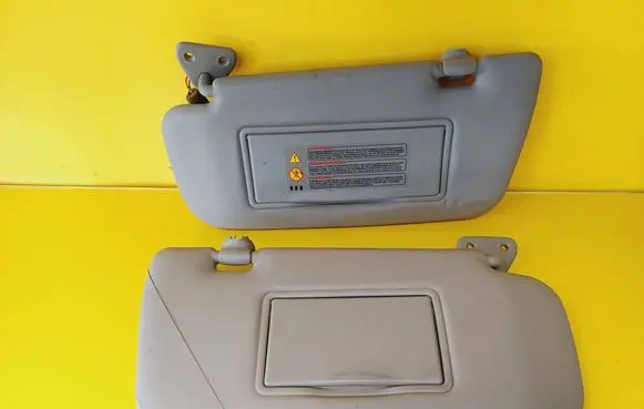 Nissan Primera Sun visor