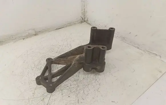 Ford Galaxy Engine mounting bracket 7M0199308B 7M0199312C 95VW6037BB