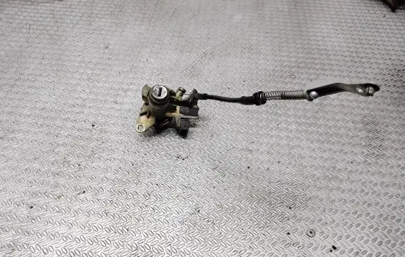 Audi A4 S4 B6 8E 8H Tailgate exterior lock 8E0827573