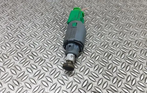Clutch pedal sensor