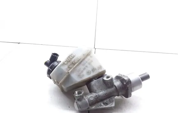 Renault Clio II Master brake cylinder 7700417826 8200262441B