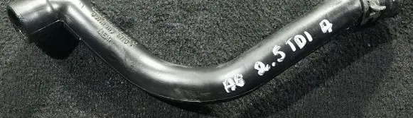 Audi A6 S6 C5 4B Engine coolant pipe/hose