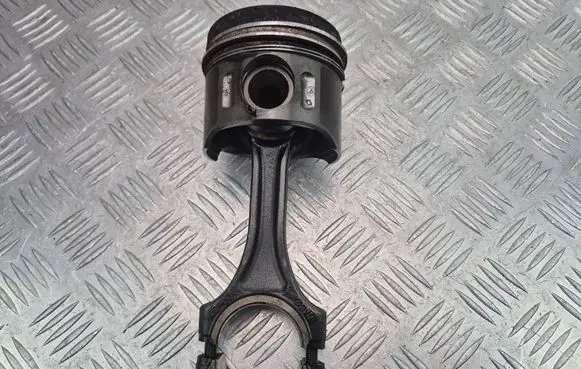 Mercedes-Benz C W204 Piston with connecting rod 