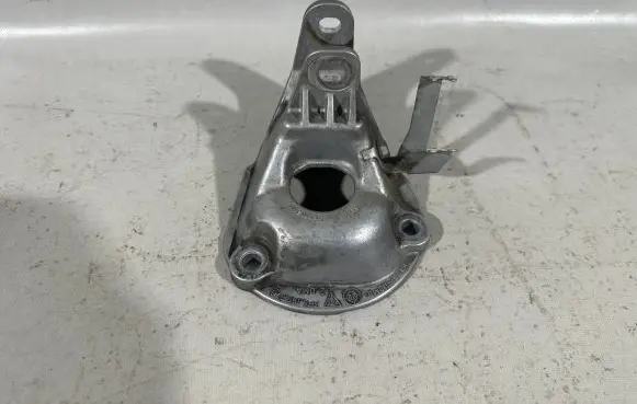 Porsche Cayenne (92A) Engine mounting bracket 95837511200 7P5199373