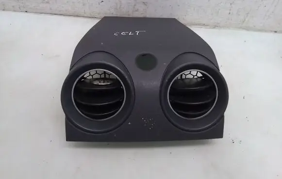Mitsubishi Colt Dash center air vent grill