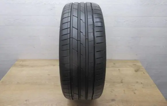 Opel Insignia A R18 summer tire 