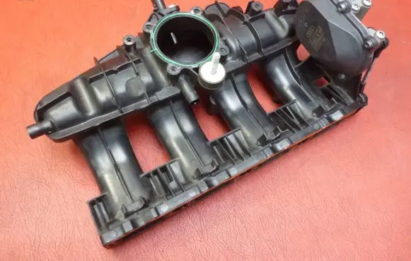 Audi A4 S4 B7 8E 8H Intake manifold 06F133201N A2C53106022