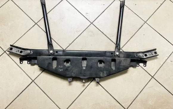 BMW 5 F10 F11 Top upper radiator support slam panel 7200689 18885210 7267356