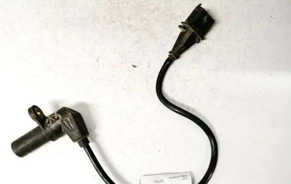 Opel Vectra B Camshaft position sensor 90520856