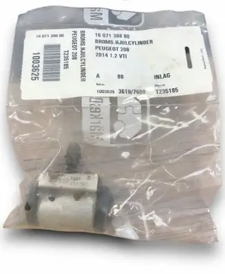 Peugeot 208 Sound amplifier 1607138808