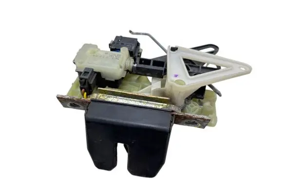 Volvo XC70 Tailgate/trunk/boot lock/catch/latch 30753829
