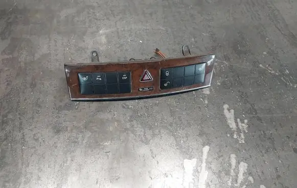 Mercedes-Benz C W203 Hazard light switch 2038215781