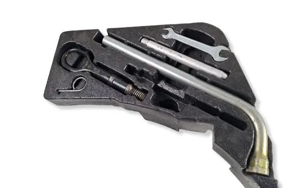 Audi Q7 4L Tool set 4L0012113C