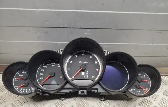 Porsche Cayenne (92A) Speedometer (instrument cluster) 7P5920902H