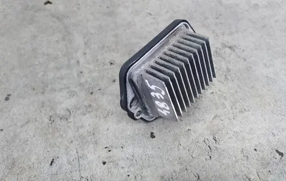 Mazda 6 Heater blower motor/fan resistor PM010010B