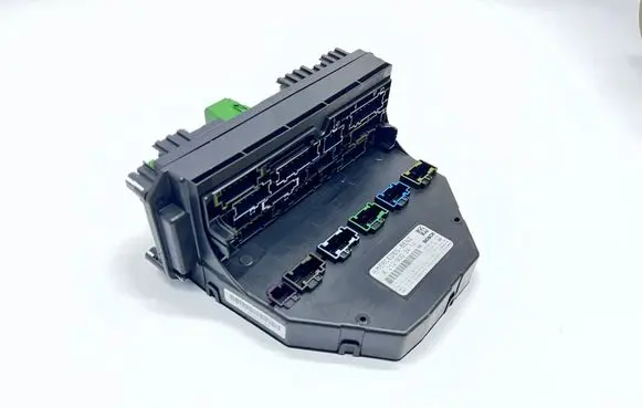 Mercedes-Benz C W204 SAM control unit A2129003414 A2129020806 A2129015104
