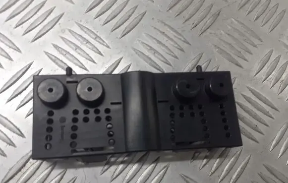 Seat Ibiza III (6L) Fuse box cover 6Q0937517