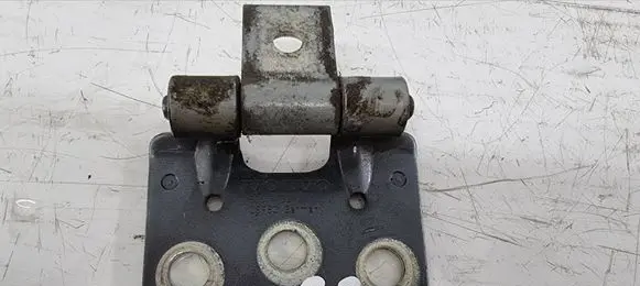 Volvo XC90 Tailgate hinge 30674732