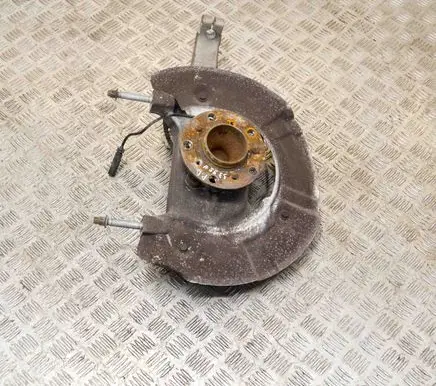 BMW 5 F10 F11 Front wheel hub