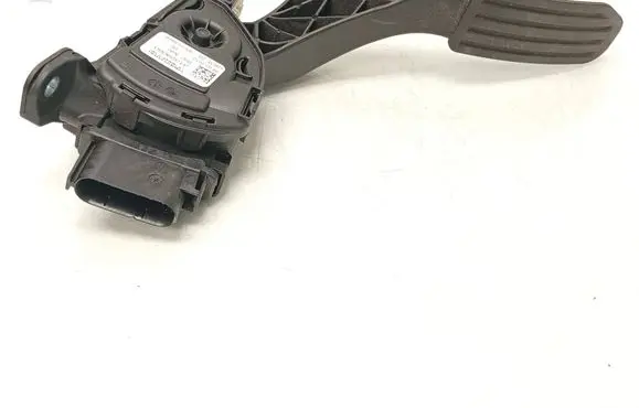 Volvo S60 Accelerator throttle pedal 31329060 6PV01083403