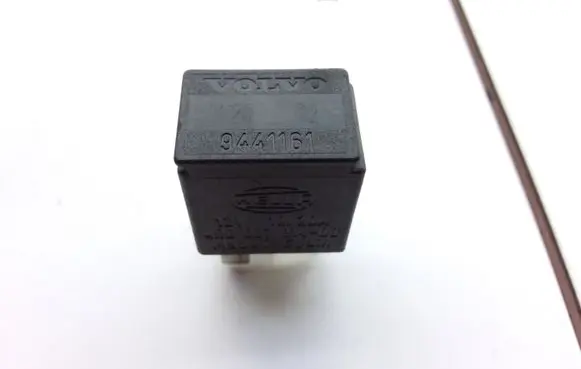 Volvo S80 Hazard warning light relay 4RD00781400 9441161