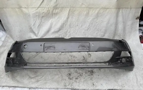 Volkswagen Golf VII Front bumper