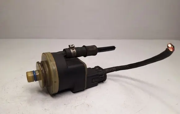BMW 3 E90 E91 Fuel filter heater 7802242 13327802242